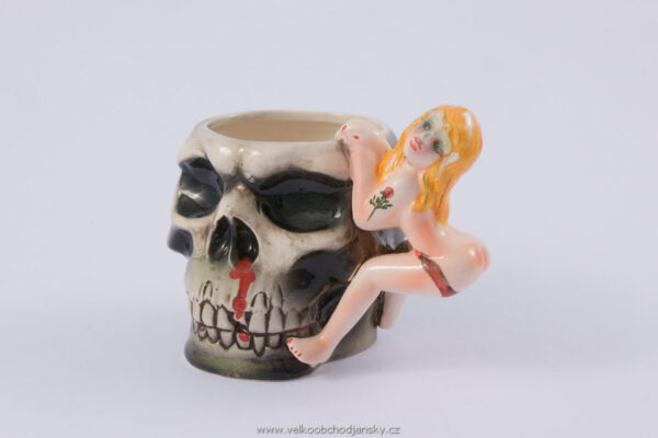 doprodej hrnek 400  ml LEBKA + BLONDÝNA + ČERVENÉ  KALHOTKY